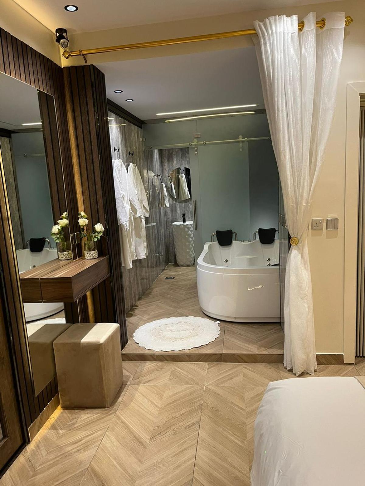 Nourth House Aparthotel Эль-Курайят Экстерьер фото
